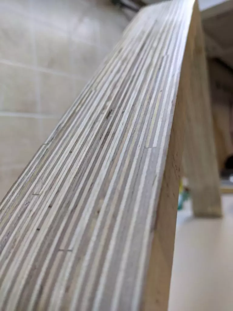 Glueing parts together